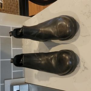 Blundstones boots